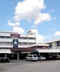 Phunphin Police Station